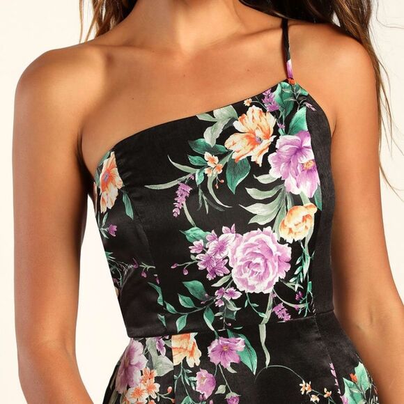 NWT Lulus Keepin' It Chic Black Floral Satin One-Shoulder Midi Dress Size Medium - Picture 7 of 14